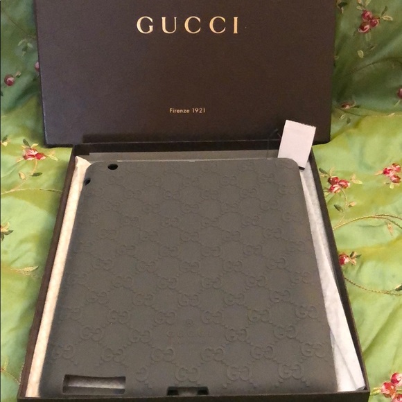 - Authentic Gucci ipad2 Silicone GG cover - Picture 2 of 6